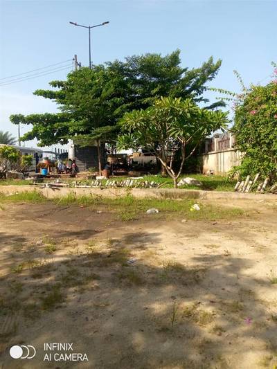 FOR SALE 9 PLOTS OF DRY LAND ON EXPRESS