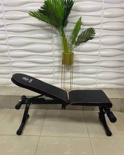 Adjustmentable sit up bench