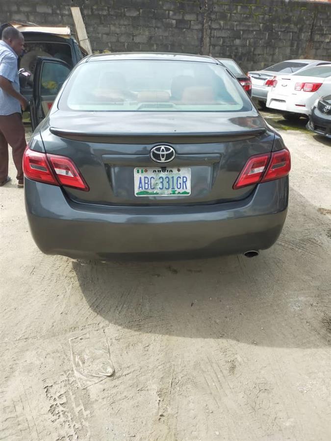 TOYOTA CAMRY
