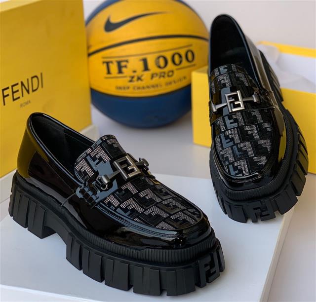 FENDI SHOE FORM
