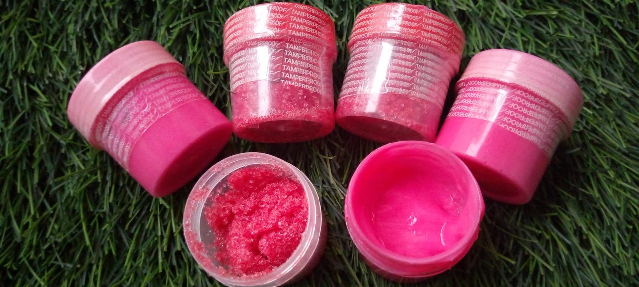 Exfoliating pink lips scrub and balm