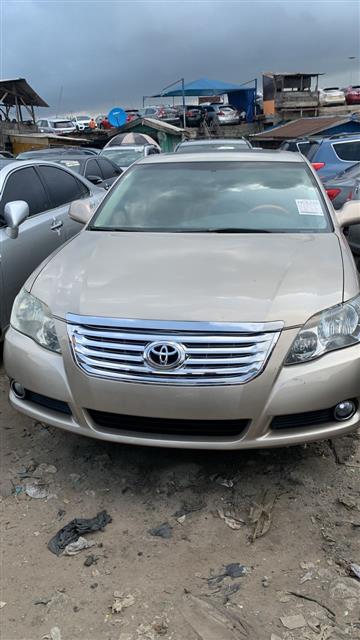 Toyota Avalon 2005