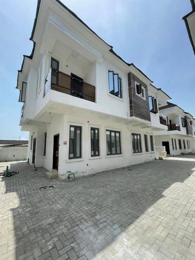 FOR SALE: LOVELY 3 BEDROOM  DUPLEX