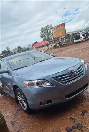 09 Camry Le