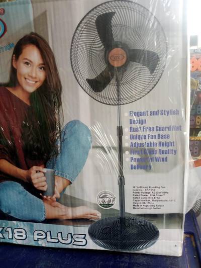 OX 18plus standing fan