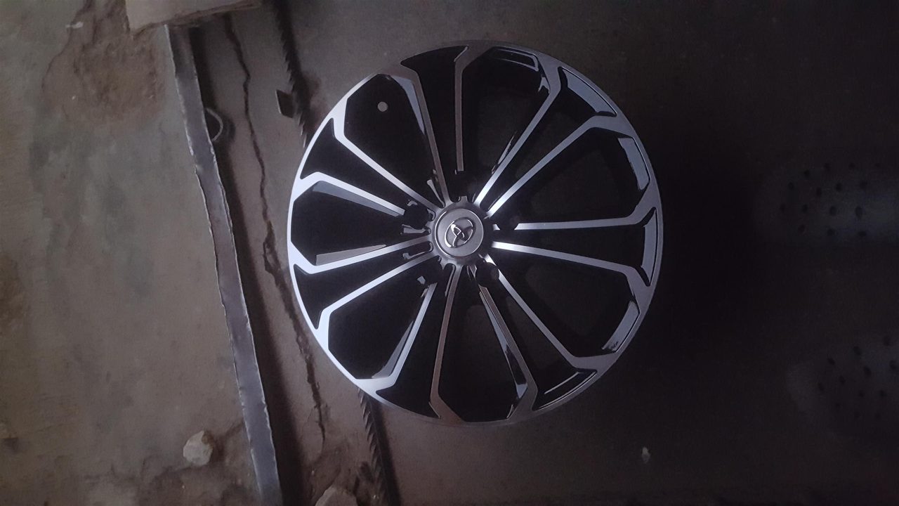 Toyota corola rim