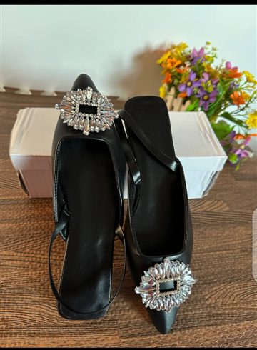 Quality low covered shoe available