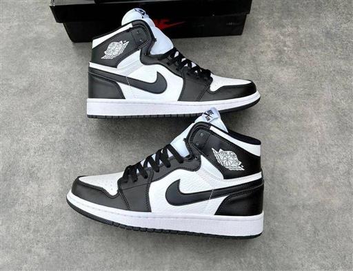 High Quality Sneakers