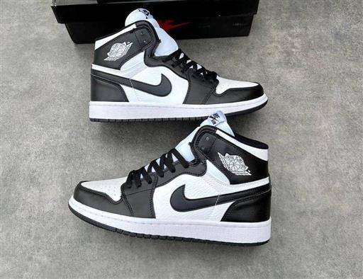High Quality Sneakers