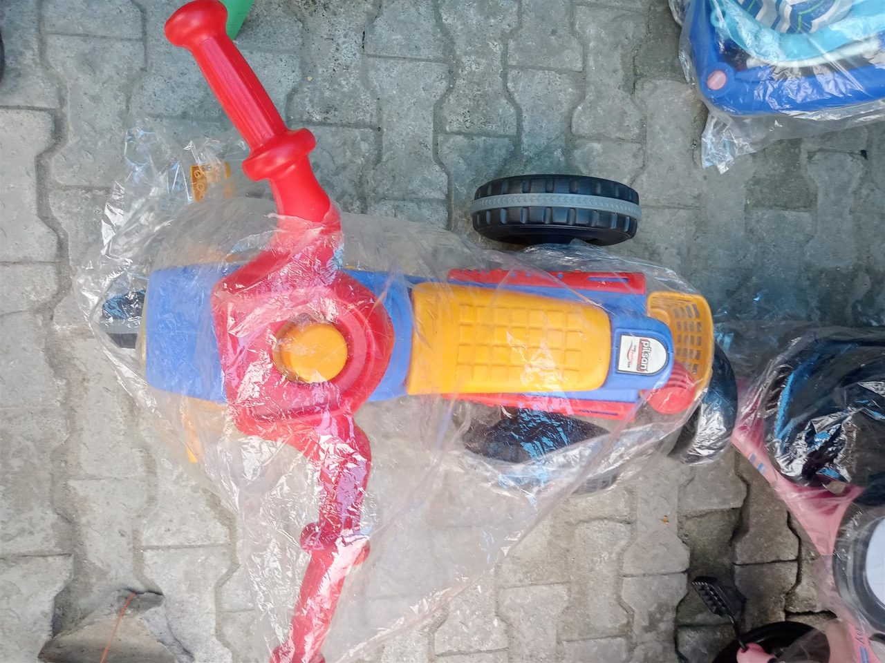 Toy motorcycle