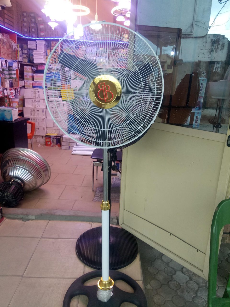 BB standing fan