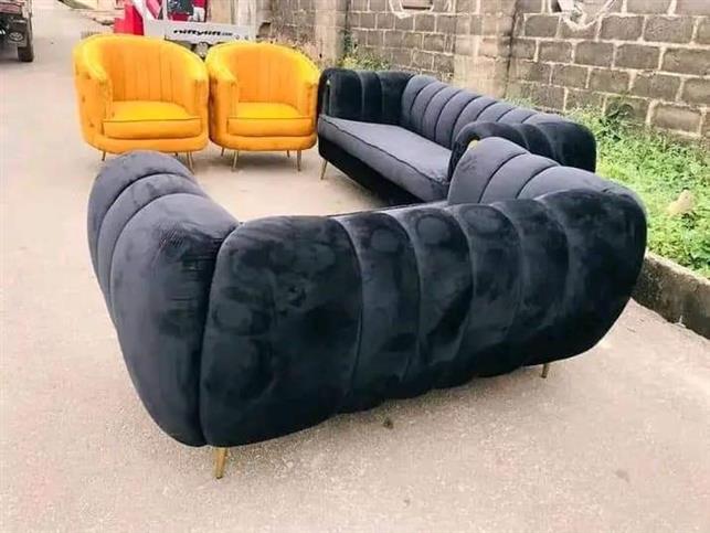 Set of chairs