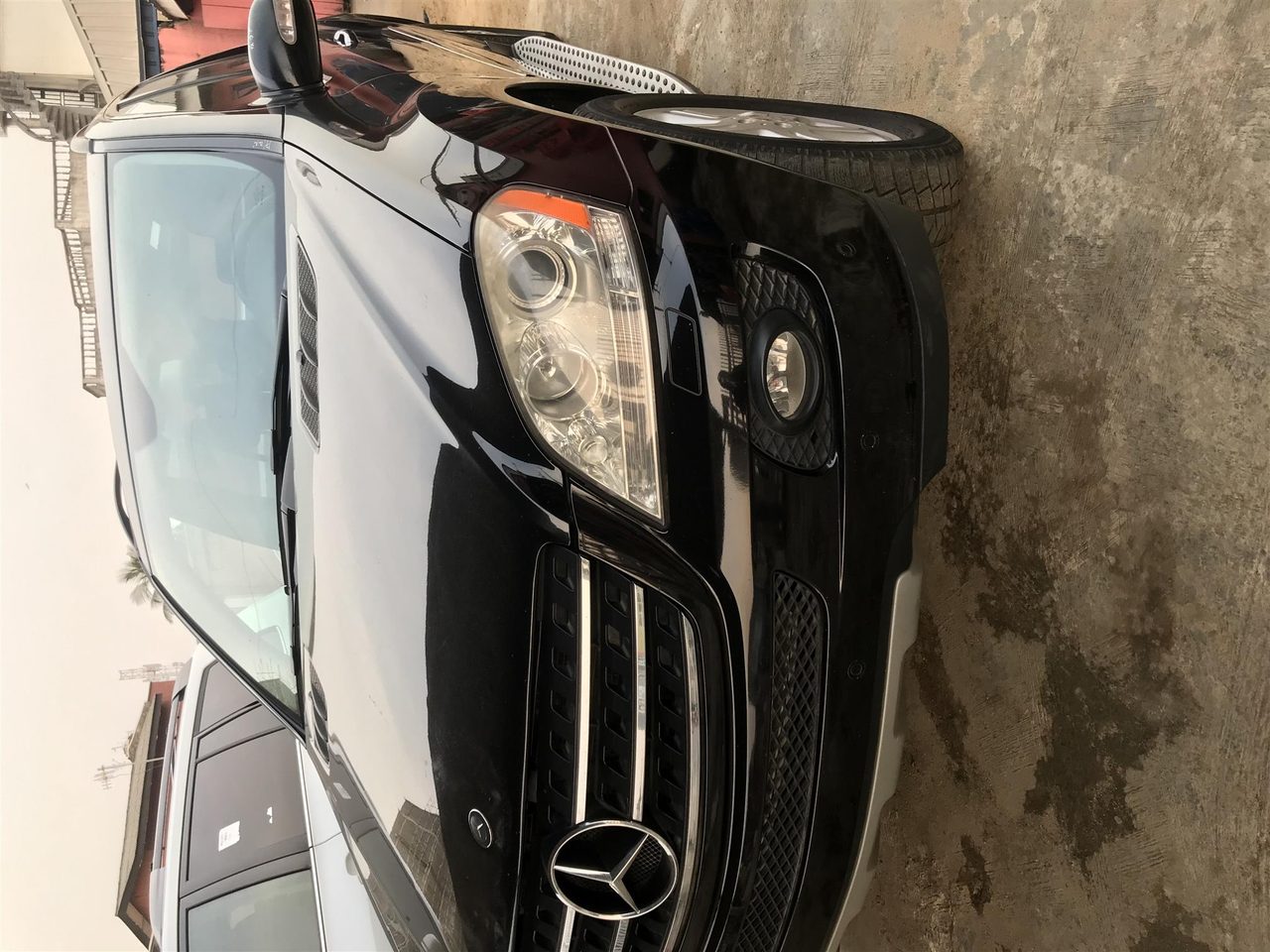 Mercedes Benz
