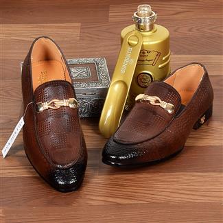 Men cooperate shoes