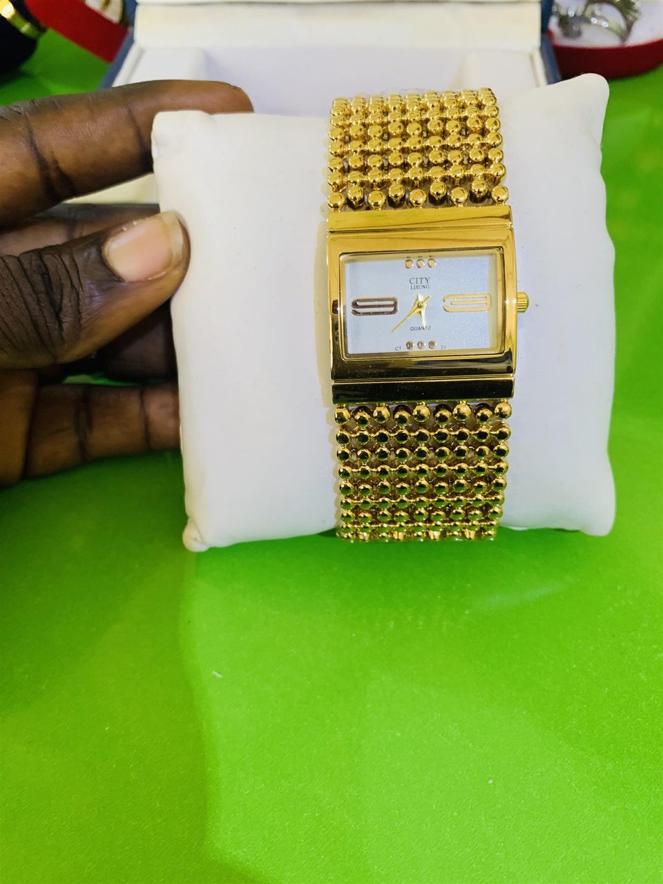 Jewelries
