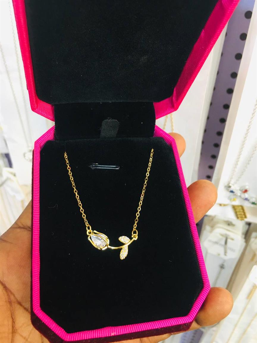 Mini zirconia necklace