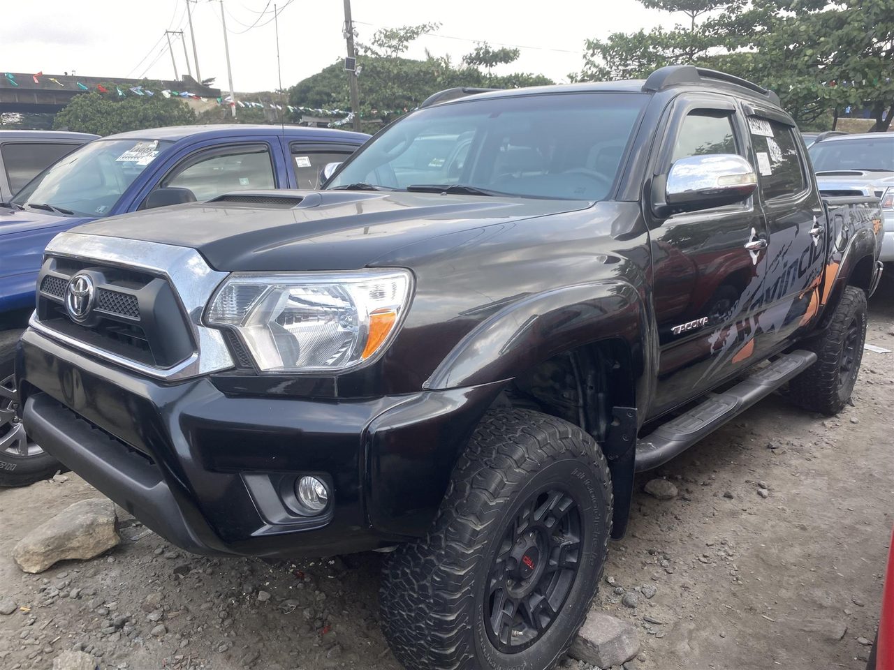 Foreign Used 2013 Toyota tacoma
