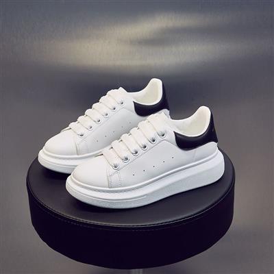 High Quality Sneakers