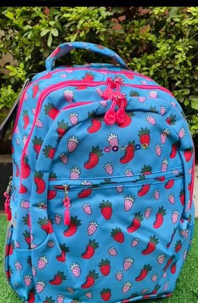 JWorld 18" Cornelia backpack (Strawberry