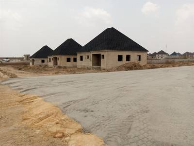 LUXURY 3 BEDROOMS BUNGALOW IN IDU