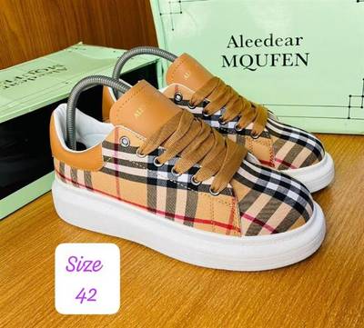 Quality Burberry sneaker