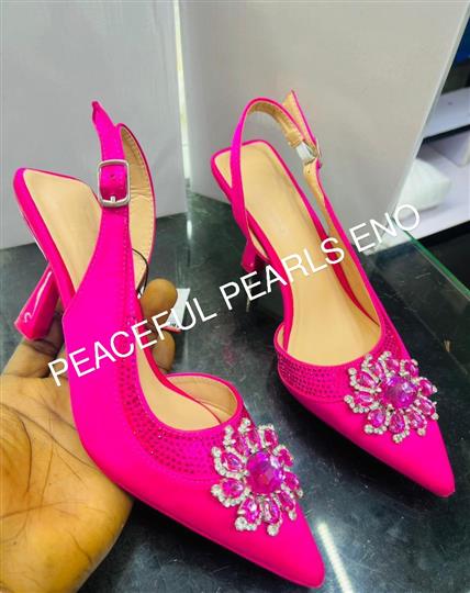 Ladies shoes