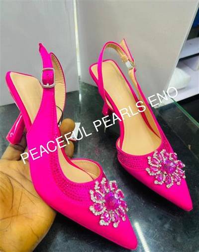 Ladies shoes