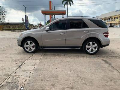 First Body 2007 Mercedes Benz ML350