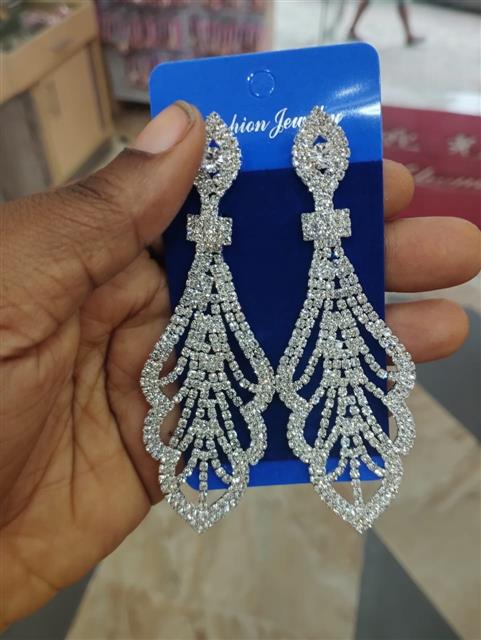 Simple fashion earring