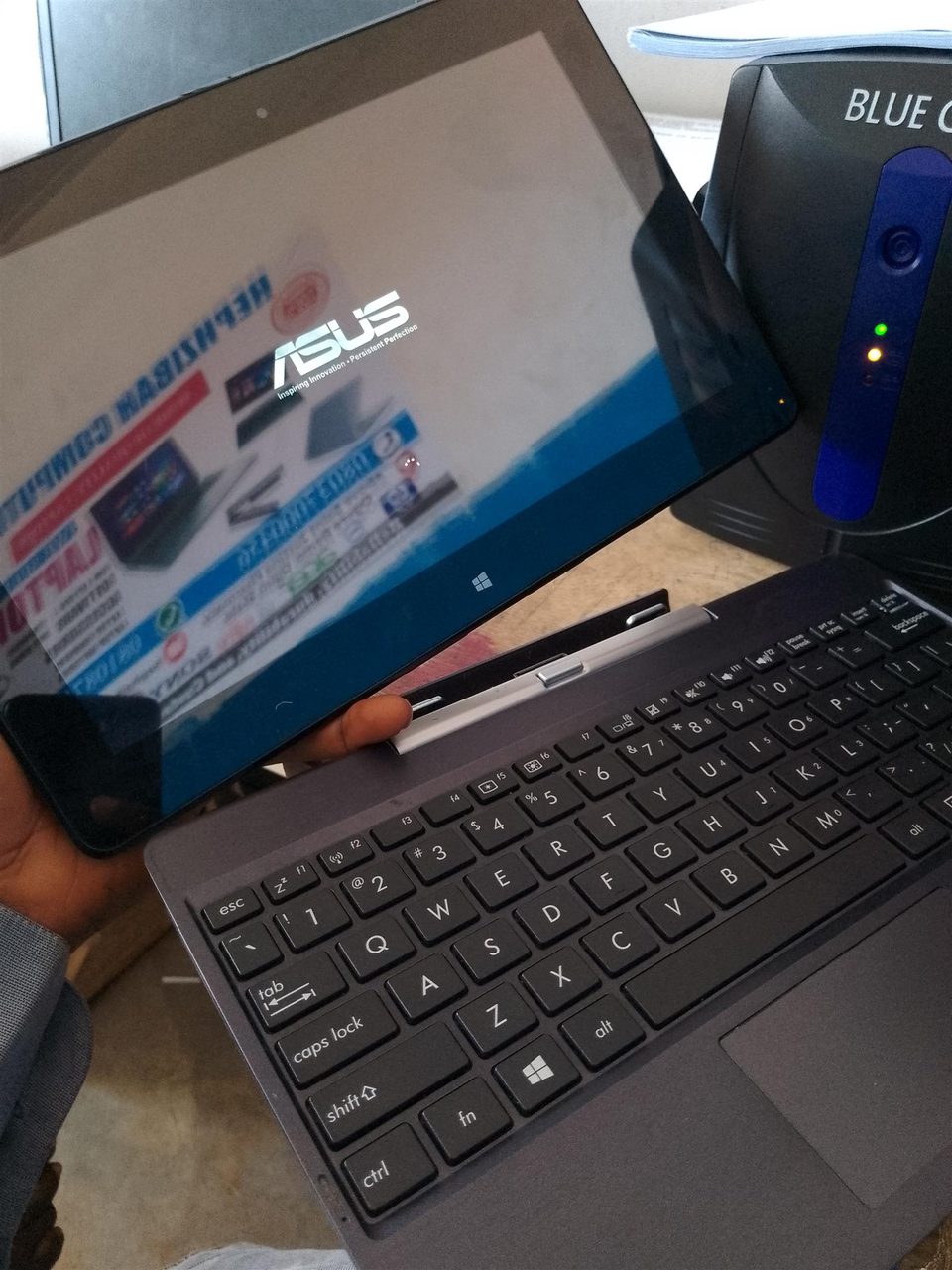 PORTABLE ASUS TABLET PC Windows 10