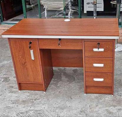 Office table