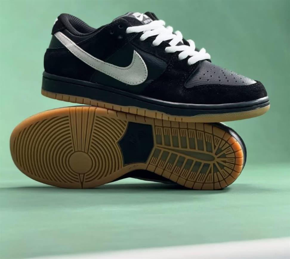 SUPERB NIKE FOR ADULTS