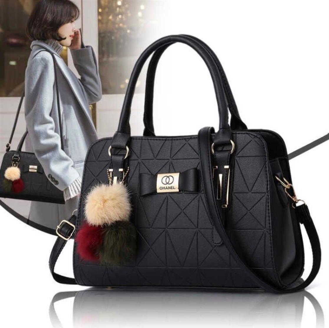 Ladies hand bag