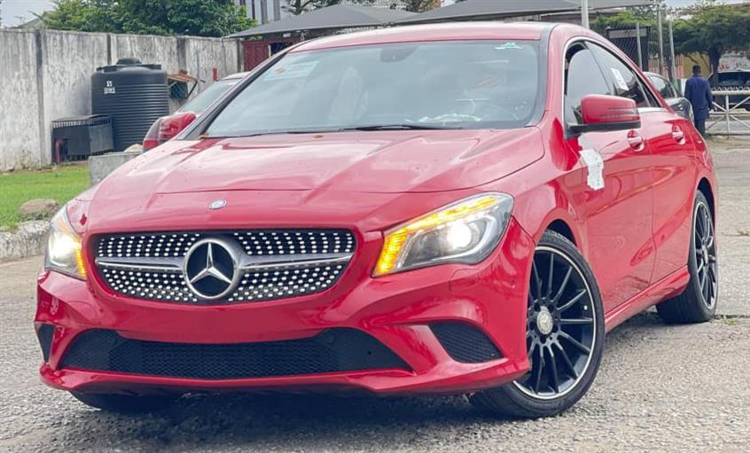 2015 Mercedes Benz CLA250