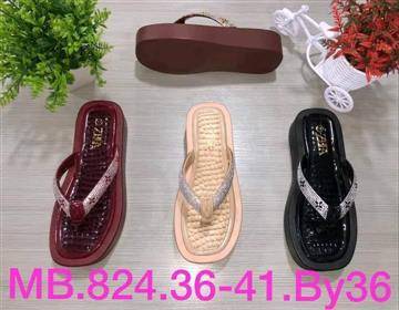 Ladies flat slippers