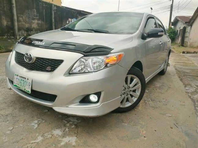 Neatly used Toyota Corolla