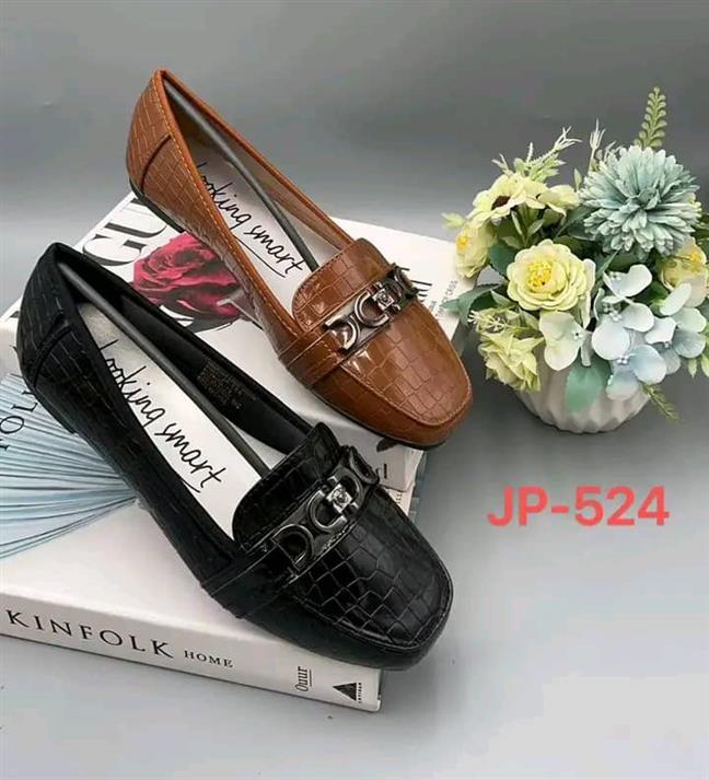 Quality female stock shoes