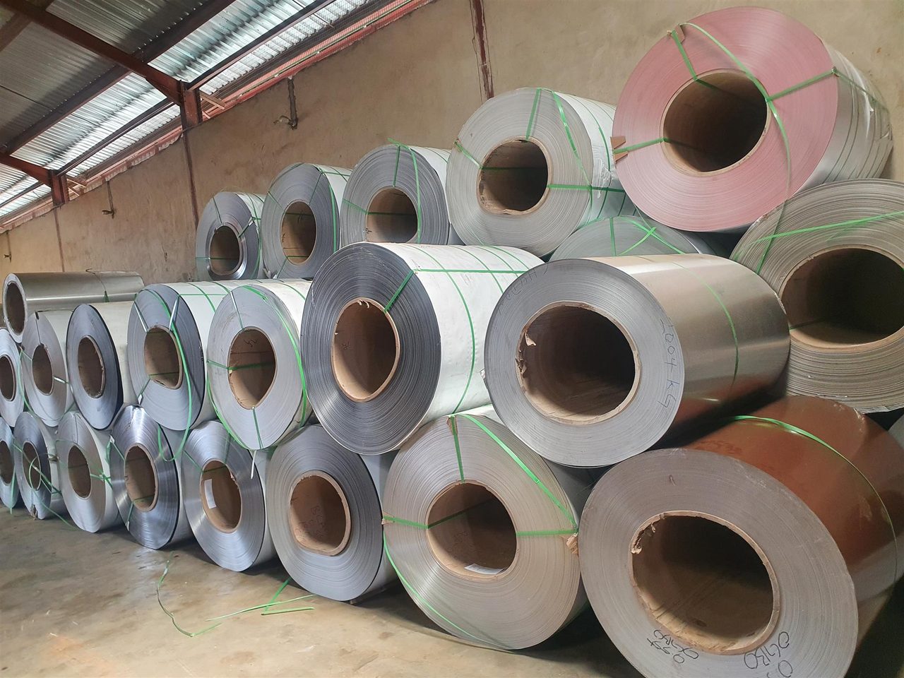 Aluminium roofing materials