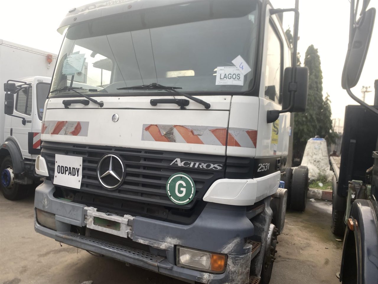 Foreign Used Mercedes Benz actros truck