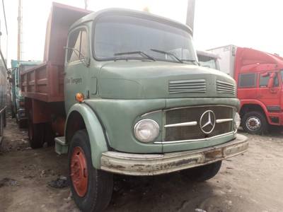 Foreign Used Mercedes Benz tipper truck
