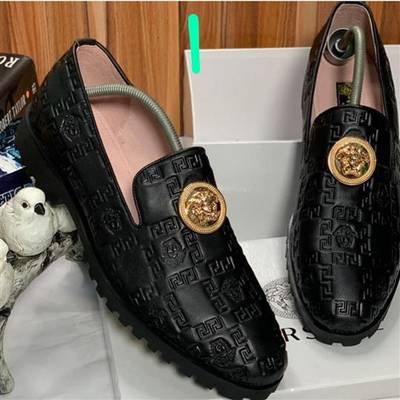 Shoe