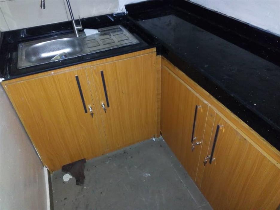 Kitchen cabinet