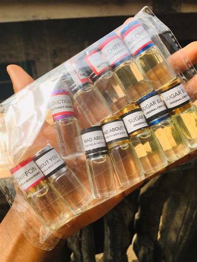 Undiluted oil perfume