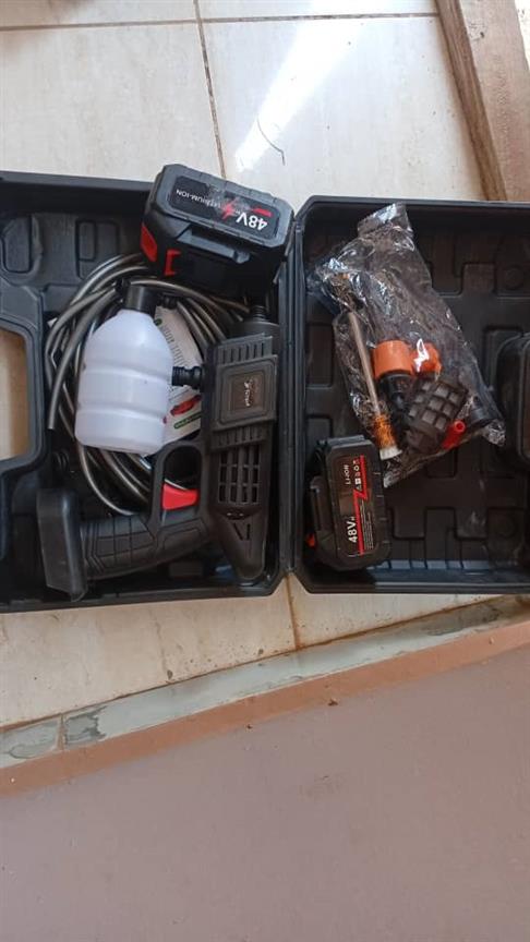 Car pressure washer