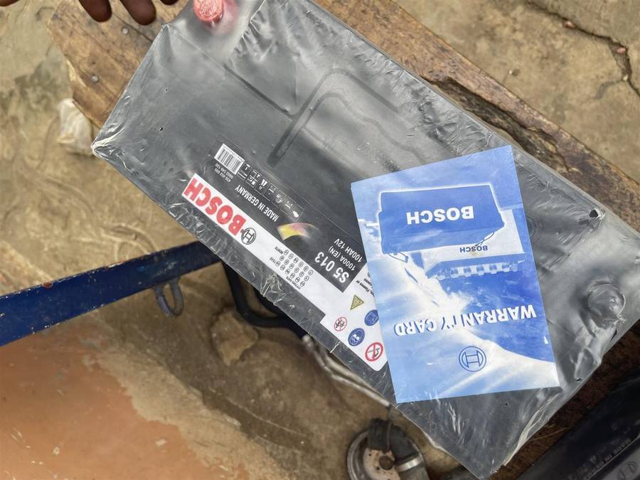 Original car battery BOSCH