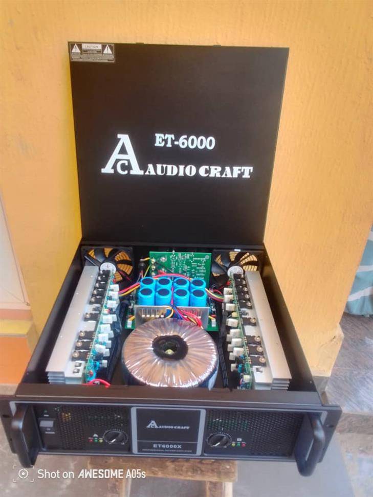 Professional heavy duty power amplifier