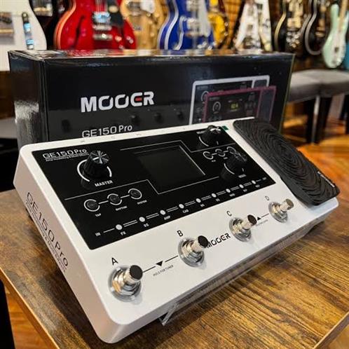 MOOER GE150 PRO Guitar effect pedal