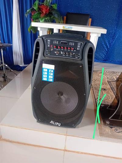 Quality 15" inches rechargeable speaker