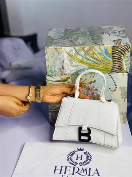 Ladies luxury bags