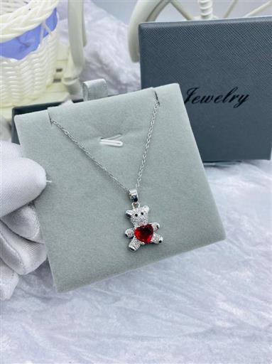 Non tarnish necklace